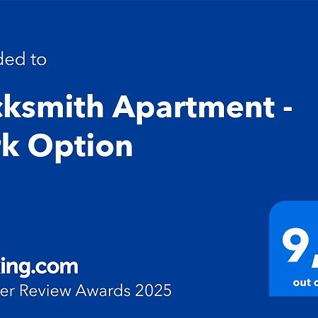 Locksmith Apartment - Park Option Sevilla Exteriör bild