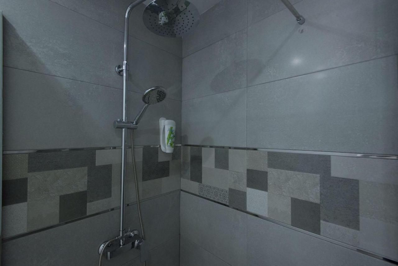 Locksmith Apartment - Park Option Sevilla Exteriör bild