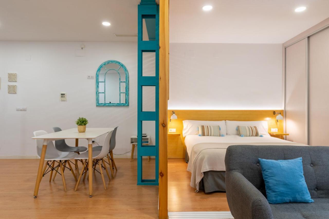 Locksmith Apartment - Park Option Sevilla Exteriör bild
