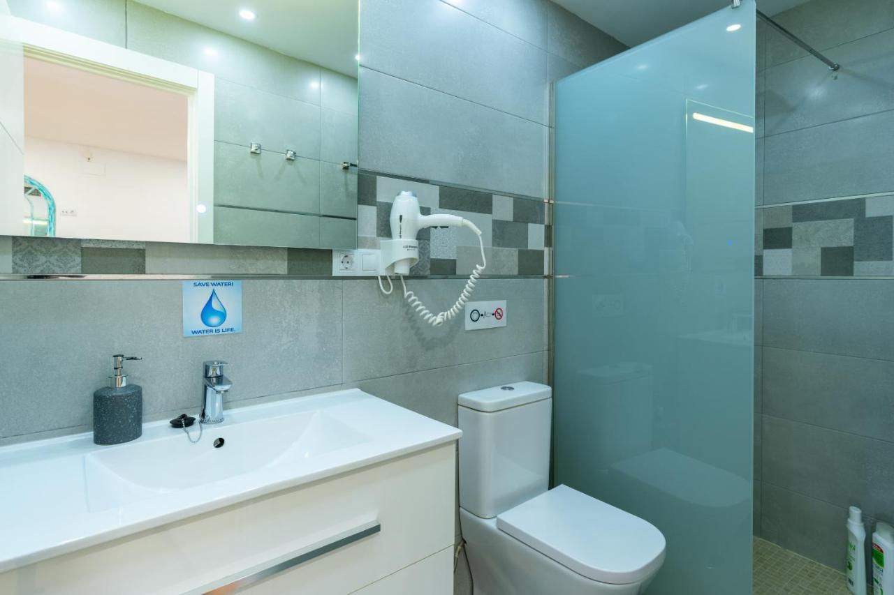 Locksmith Apartment - Park Option Sevilla Exteriör bild