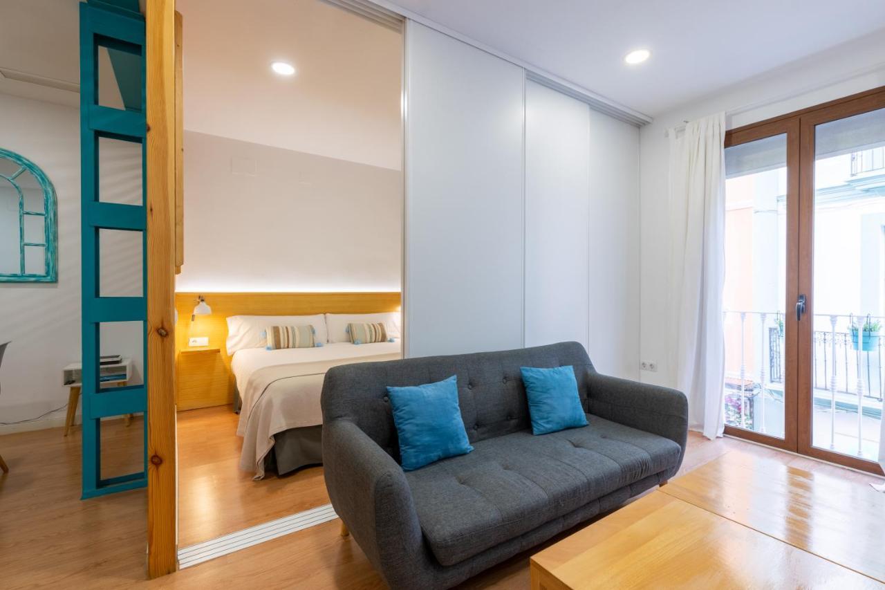 Locksmith Apartment - Park Option Sevilla Exteriör bild